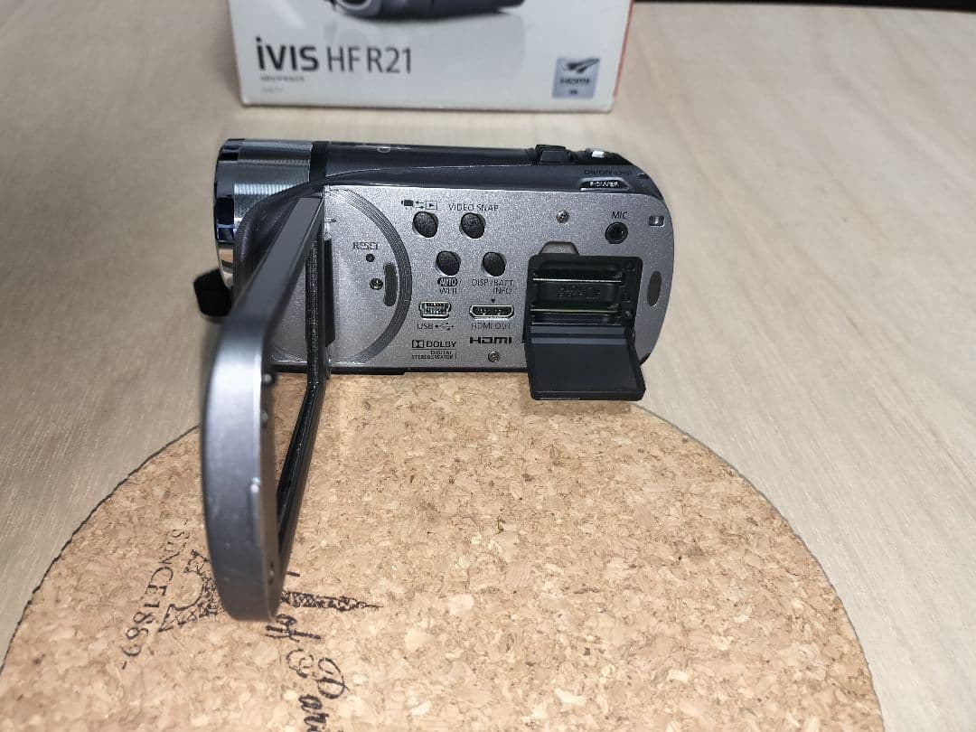 【すぐ使える】Canon iVIS HF R21 付属品＋BT２個＋バッグ付