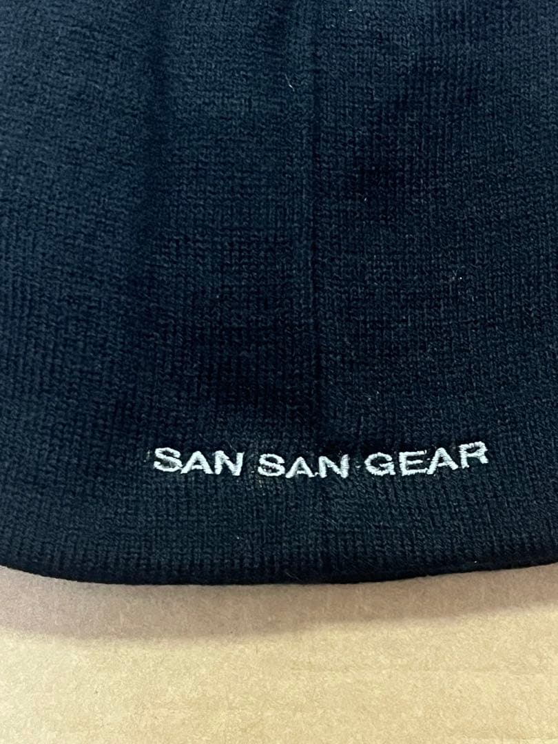 即日発送　SANSANGEAR ニット帽 黒 グラフィックロゴ