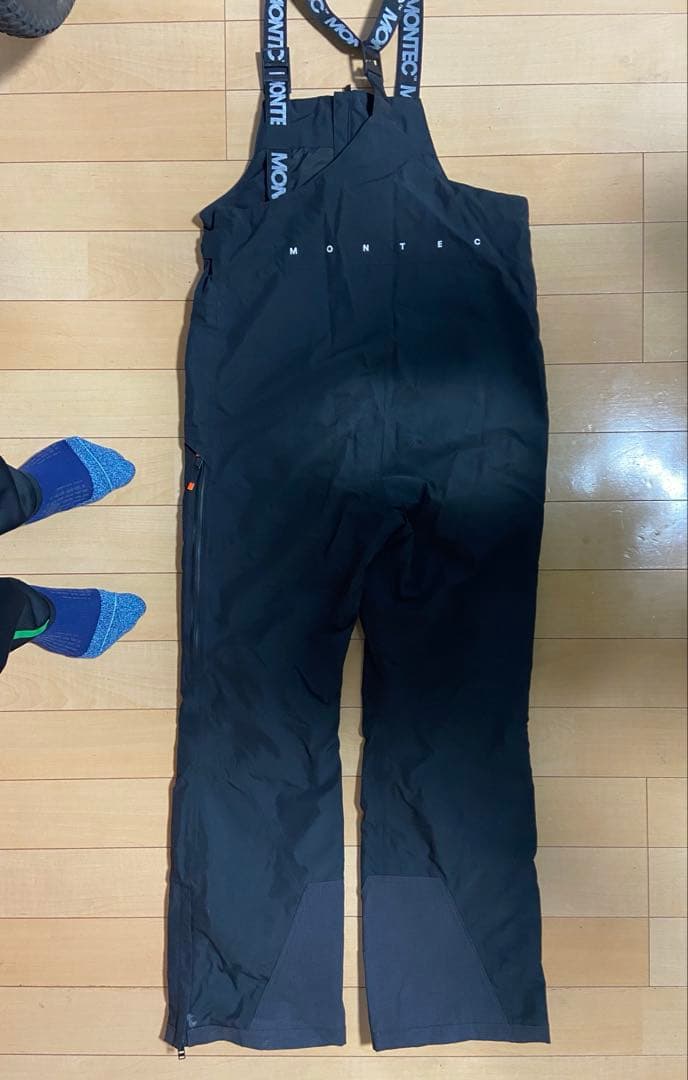 MONTEC スキー スノーボード ビブパンツ Mサイズ　ブラック