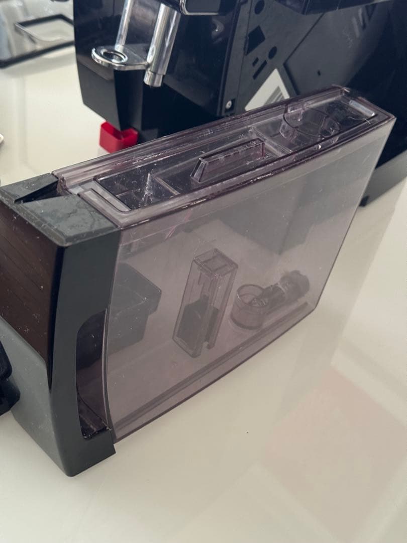 DeLonghi Magnifica S エスプレッソマシン