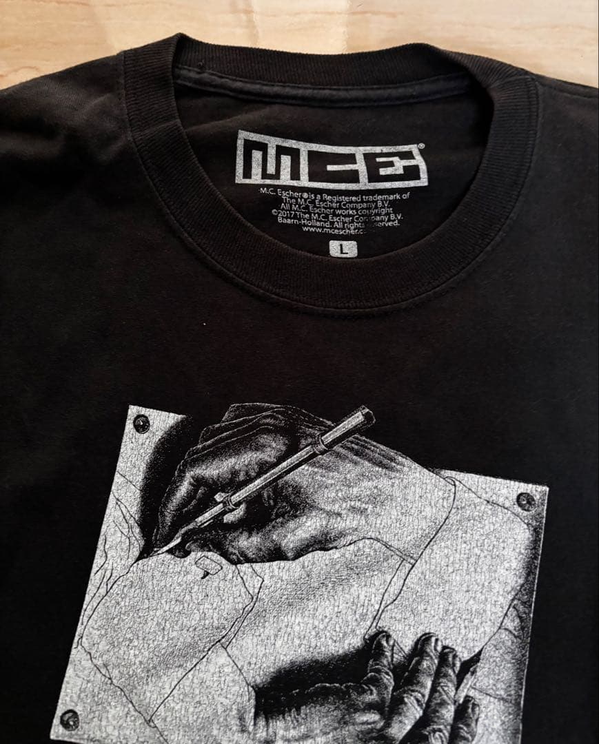 m.c.escher エッシャー　黒L supreme 野村訓市　ダリ　ロンT