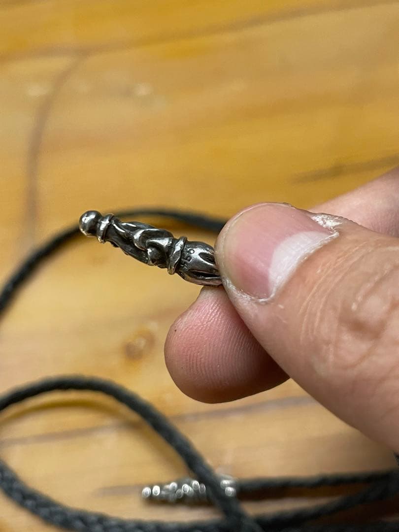レザーブレイド スクロール チップ 紐のみ　クロムハーツ
