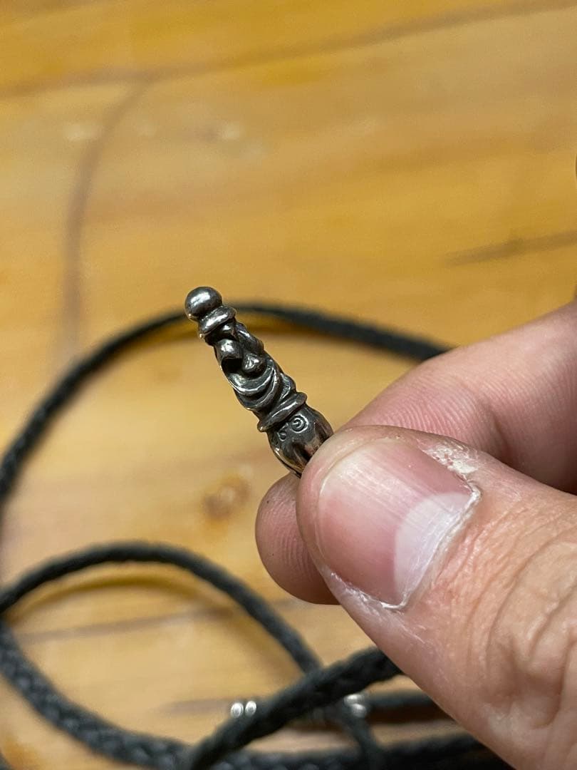 レザーブレイド スクロール チップ 紐のみ　クロムハーツ