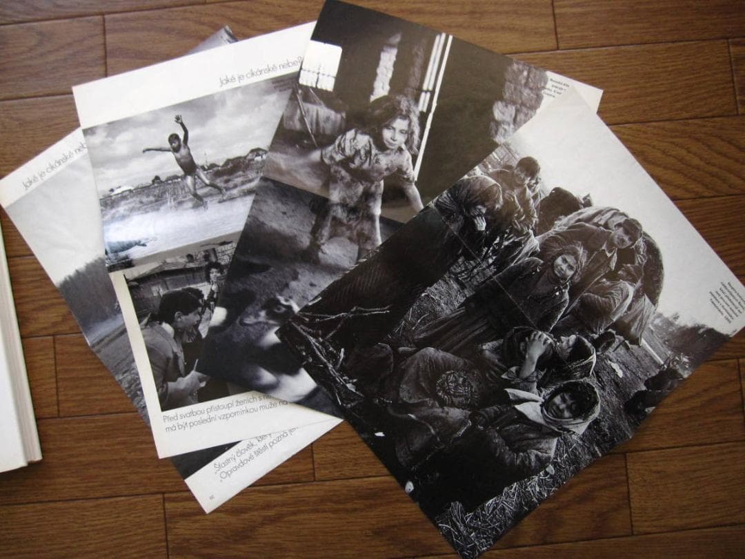 アート・デザイン・音楽 Jindrich Streit : Vesnice je svet