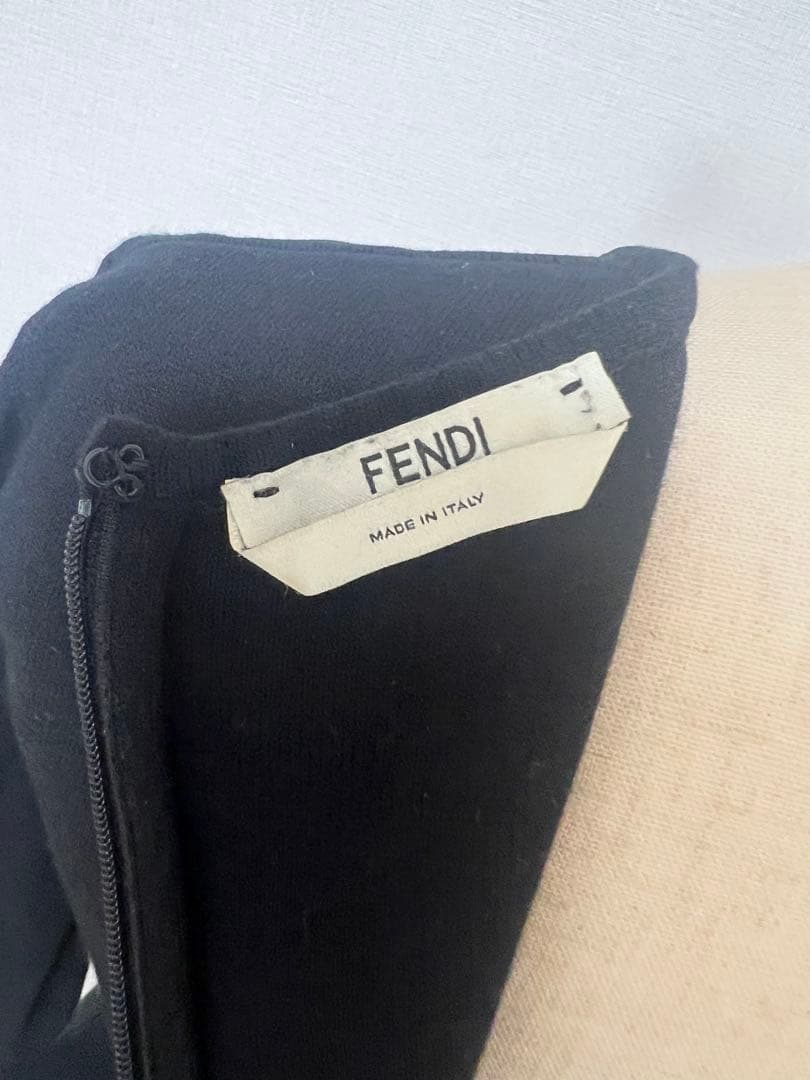 フェンディ FENDI ワンピース　ブラック