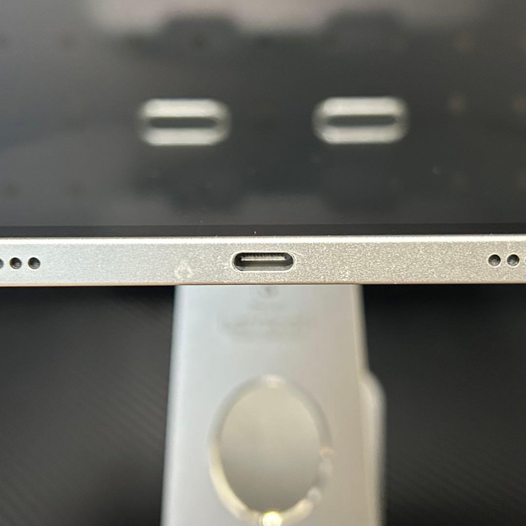 (美品)iPad (第10世代) 64GB Wi-Fi シルバー