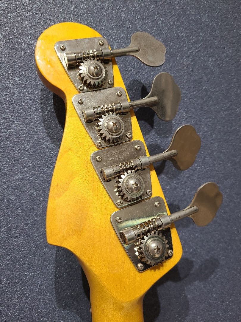 ベース Fender Japan PB70-70US OWH