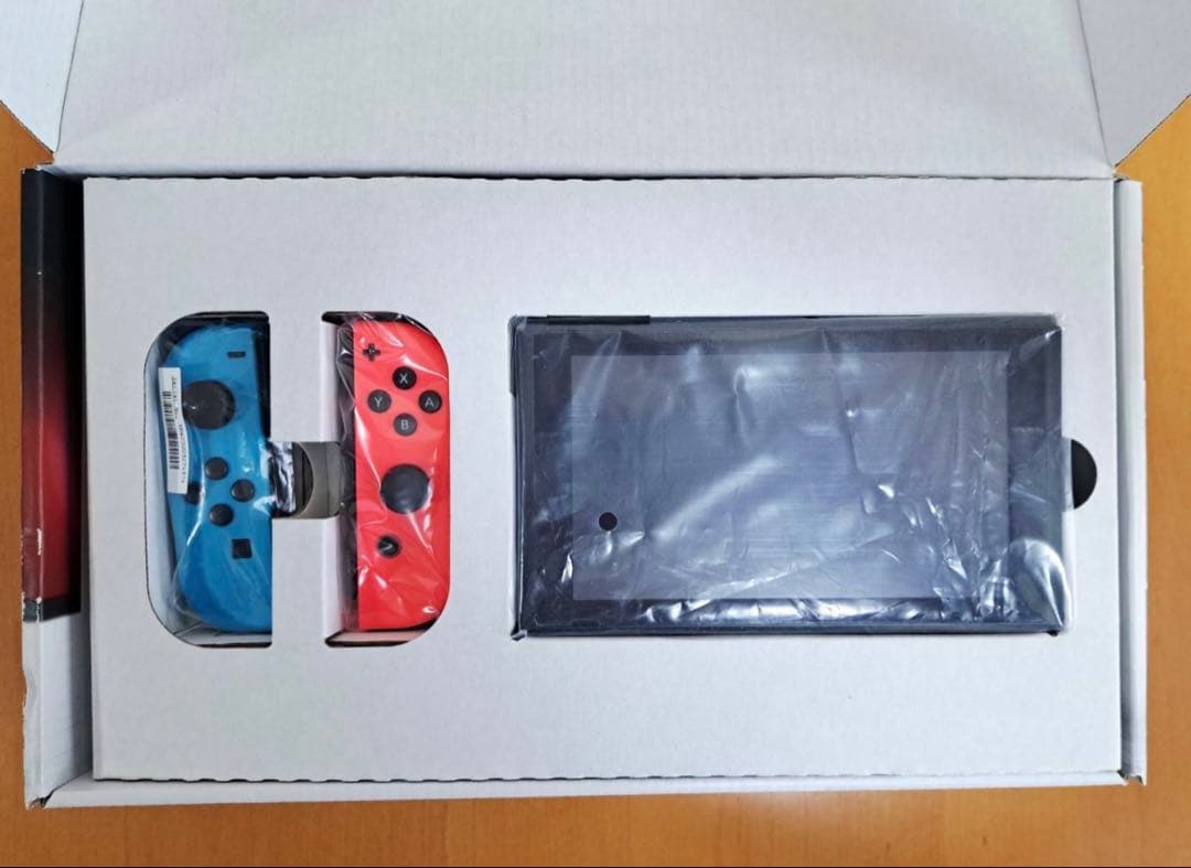 Nintendo Switch＋proコントローラー＋ハードケース付（全純正品）