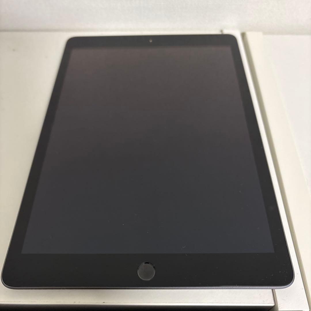 iPad 第7世代 32GB スペースグレー WiFi+Cellular