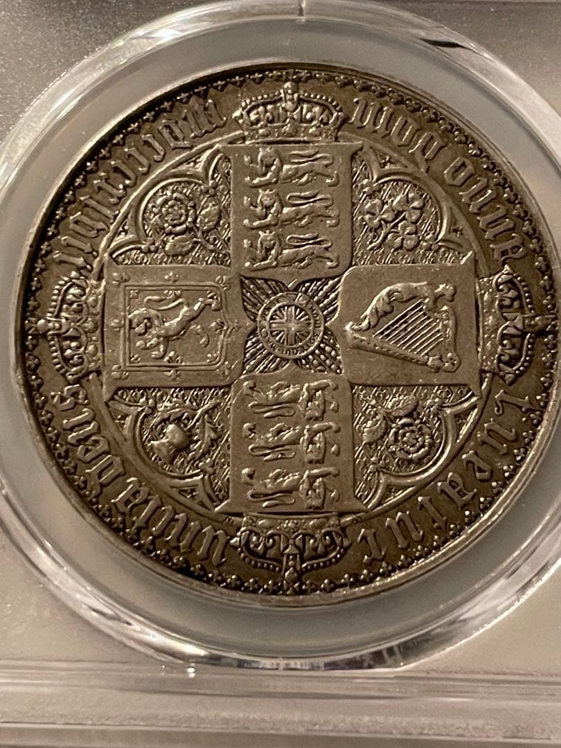 ビクトリア女王　1847年　ゴチッククラウン銀貨　PCGS PR45
