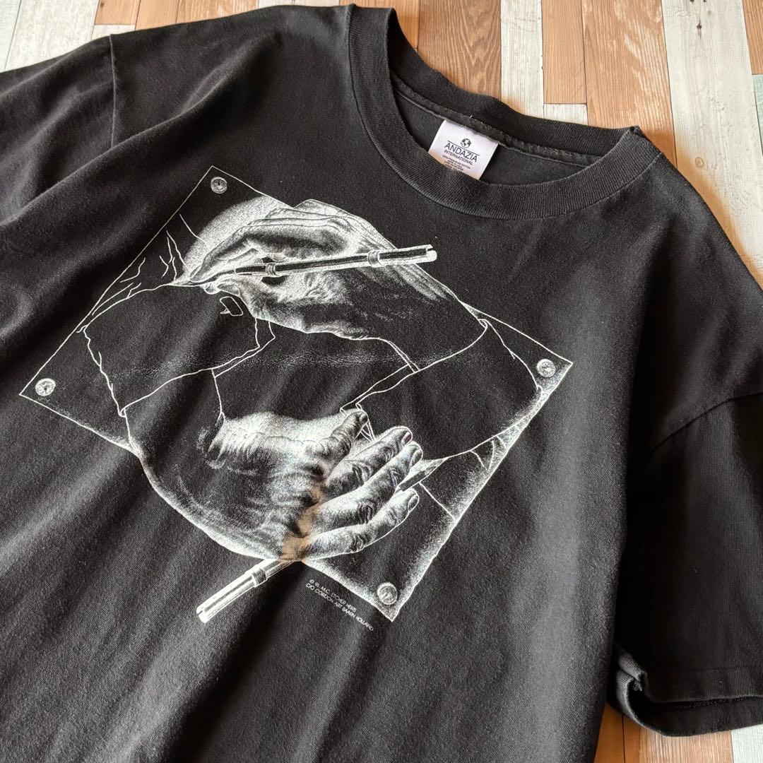 【USA製】90s M.C.Escher 描く手 アートプリントTシャツ L