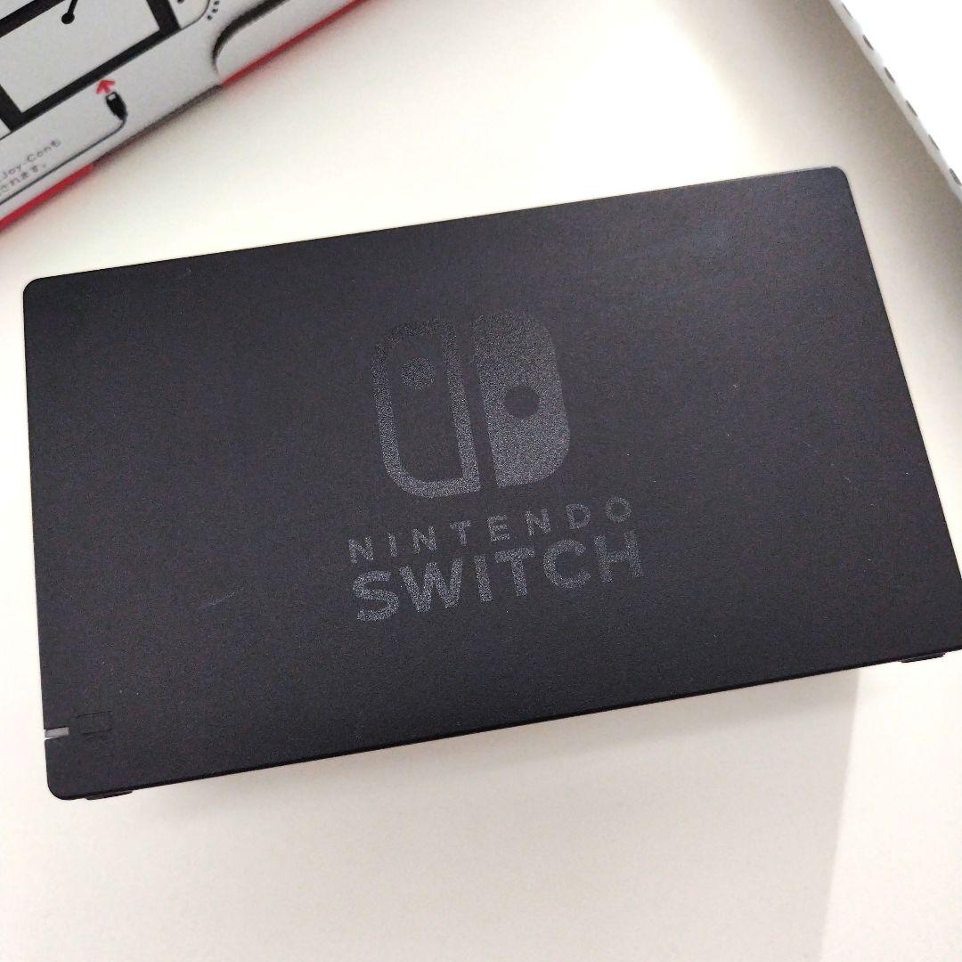 ☆箱あり☆NintendoSwitch　新型モデル　画面保護ガラスフィルム付