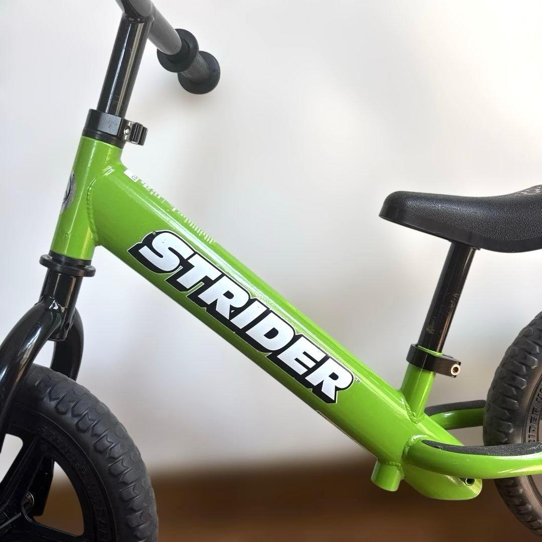 STRIDER ストライダー　クラシックモデル　12インチ　グリーン　黄緑