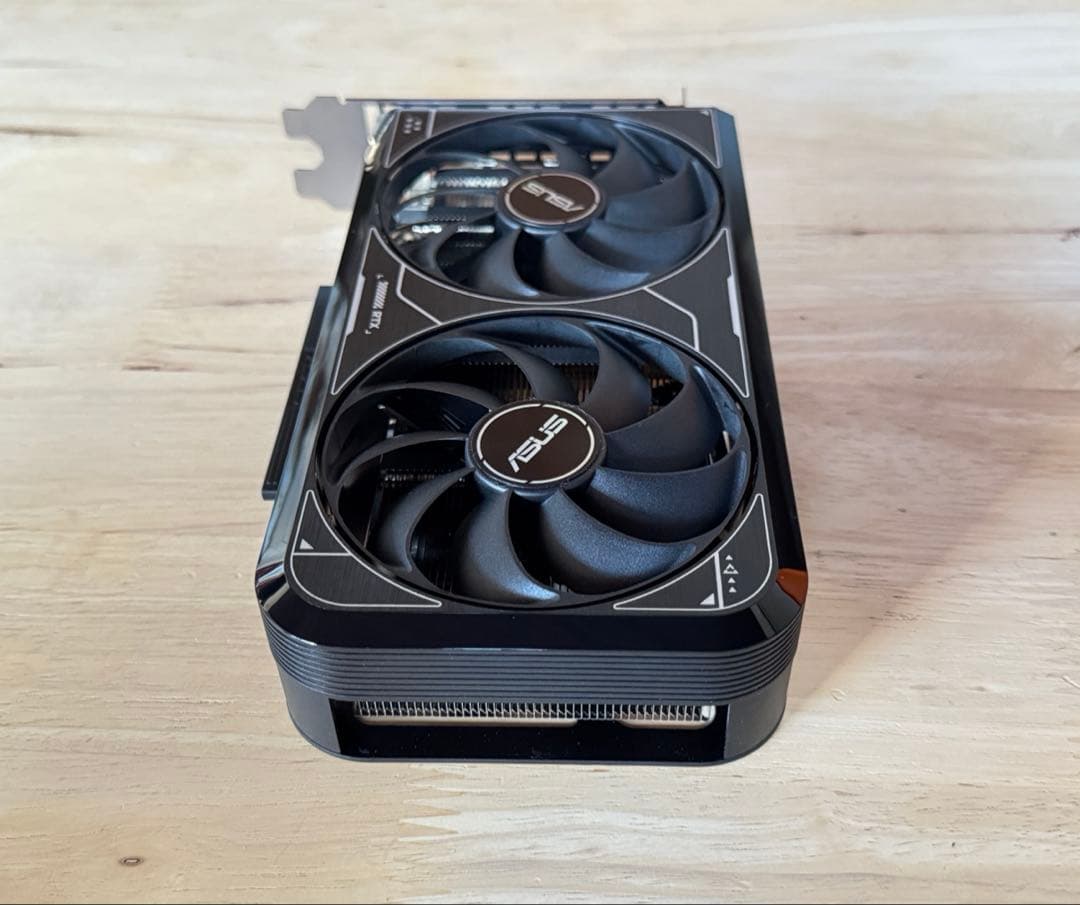 グラフィックボード・グラボ・ビデオカード ASUS GeForce RTX 4060 OC Edition 8GB