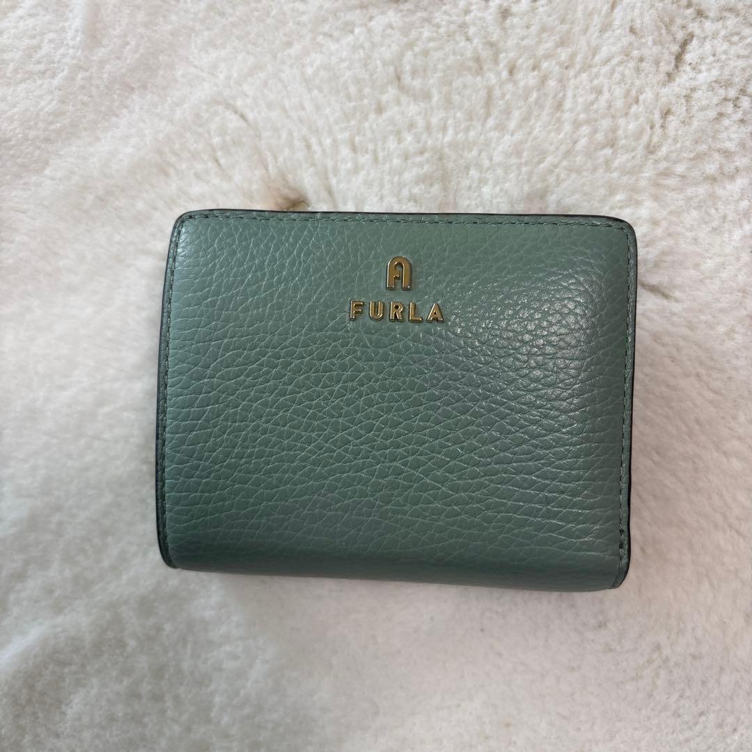 【値引き中】FURLA CAMELIA コンパクト財布 S