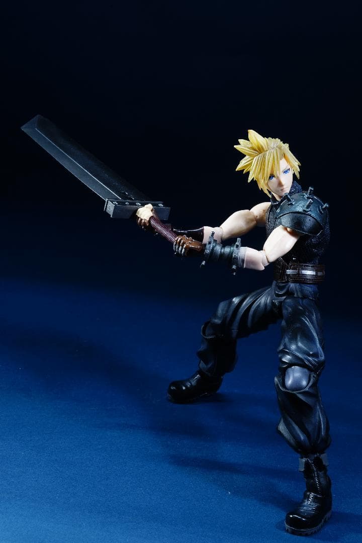 u*d様 中古PLAY ARTS改 クラウド DISSIDIA FINAL FA