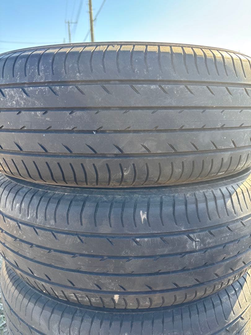 ヨコハマ　ブルーアースE52 195/65R15 4本SET