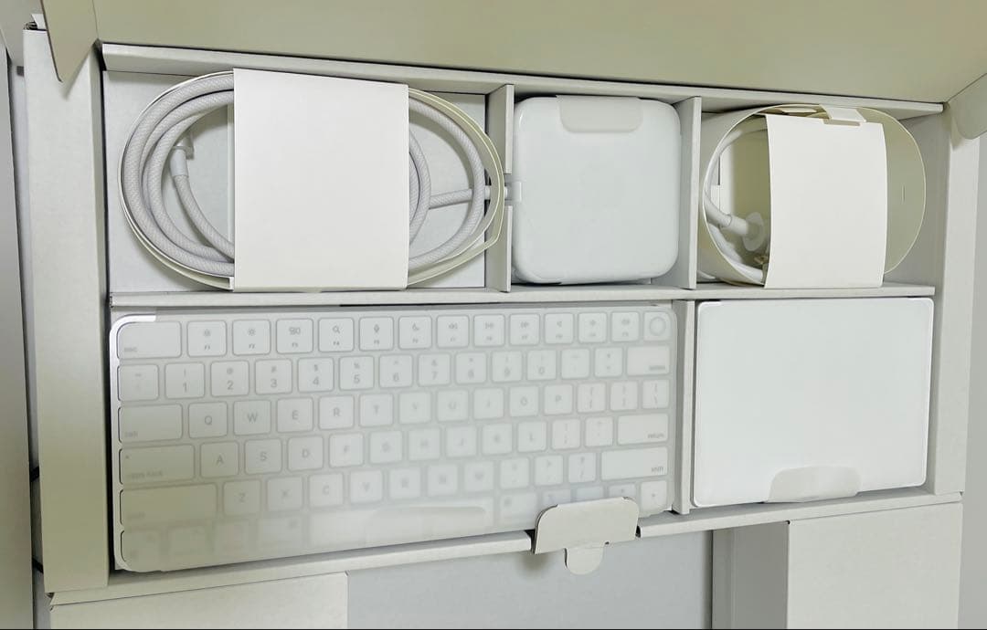 Macデスクトップ iMac M3 24 16GB/512GB touchID trackpad