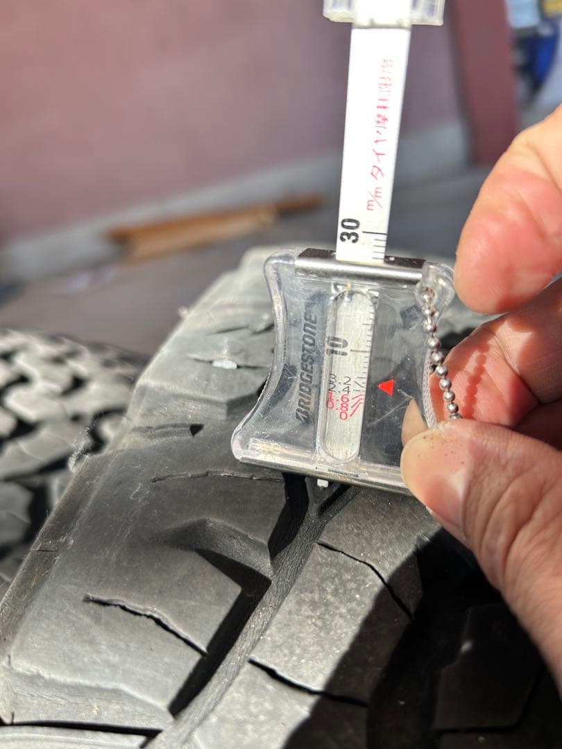 タイヤ・ホイール BFGoodrich All-Terrain T/A ko2 225/70r16