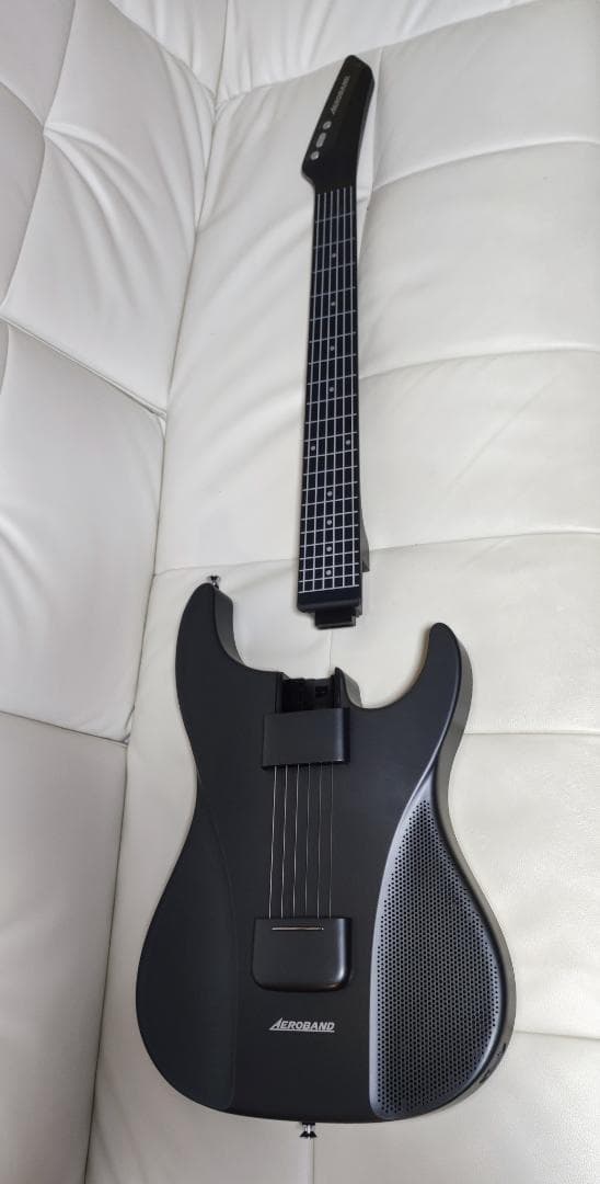 a*7様 Aeroband Guitar AG01 スマートギター ケース付・ほ