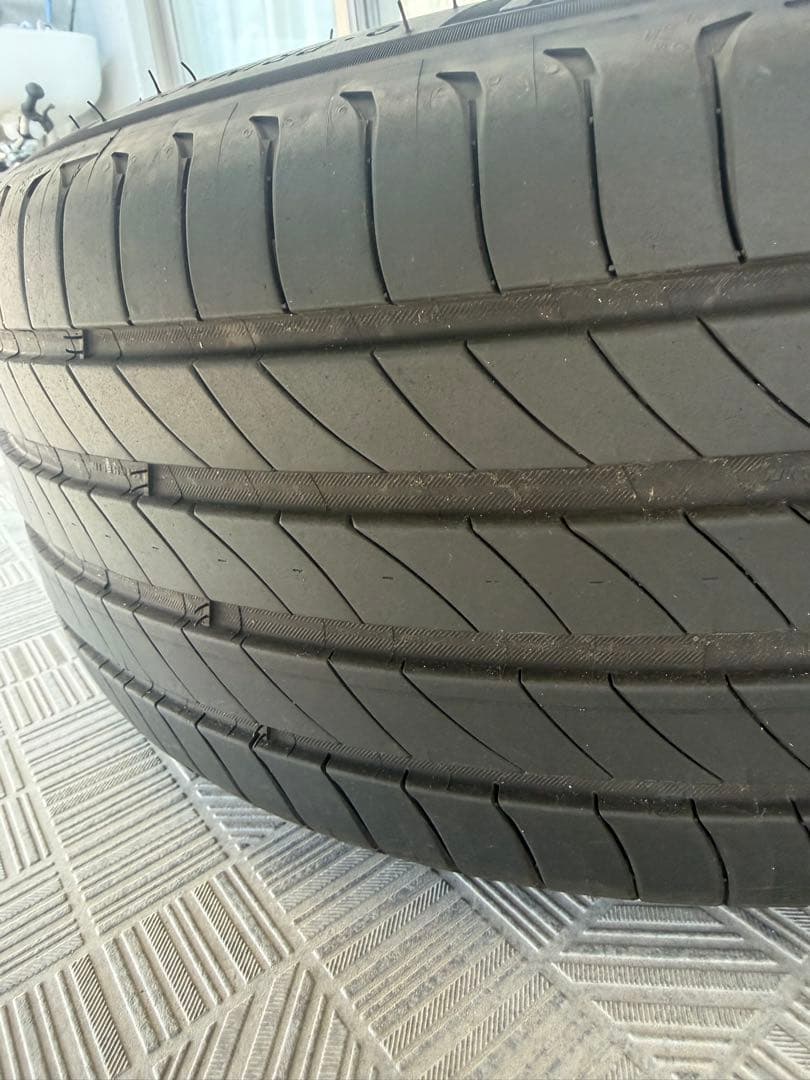 送料込み MICHELIN ePrimacy 235/45r18 2024年製