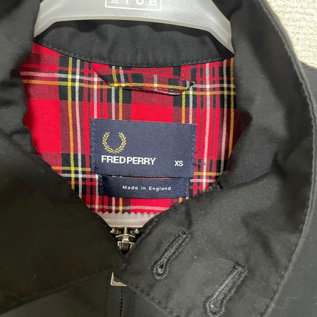 FRED PERRY ハリントンジャケット スイングトップ ロゴ刺繍入り　月桂樹