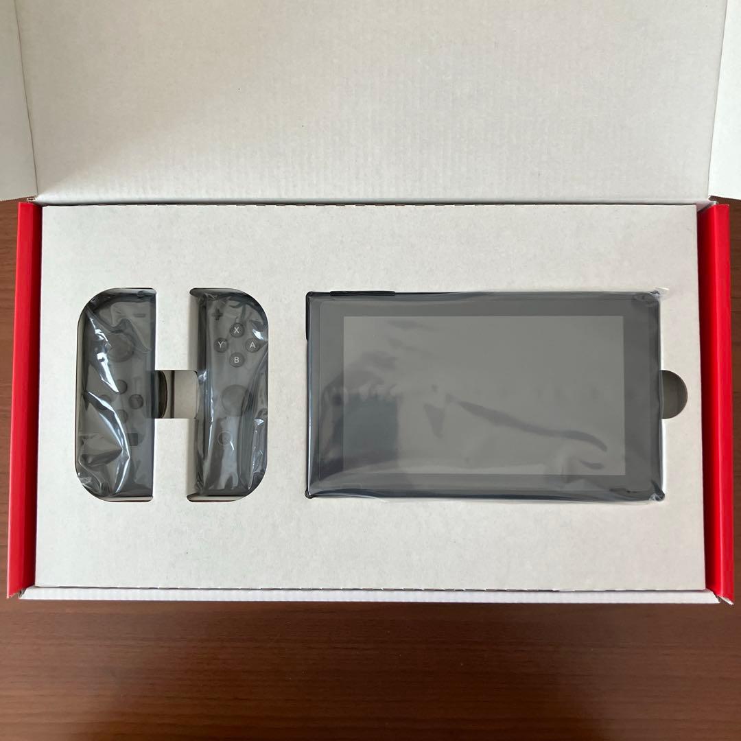 【美品】Nintendo Switch カスタマイズモデル グレー ケース付き