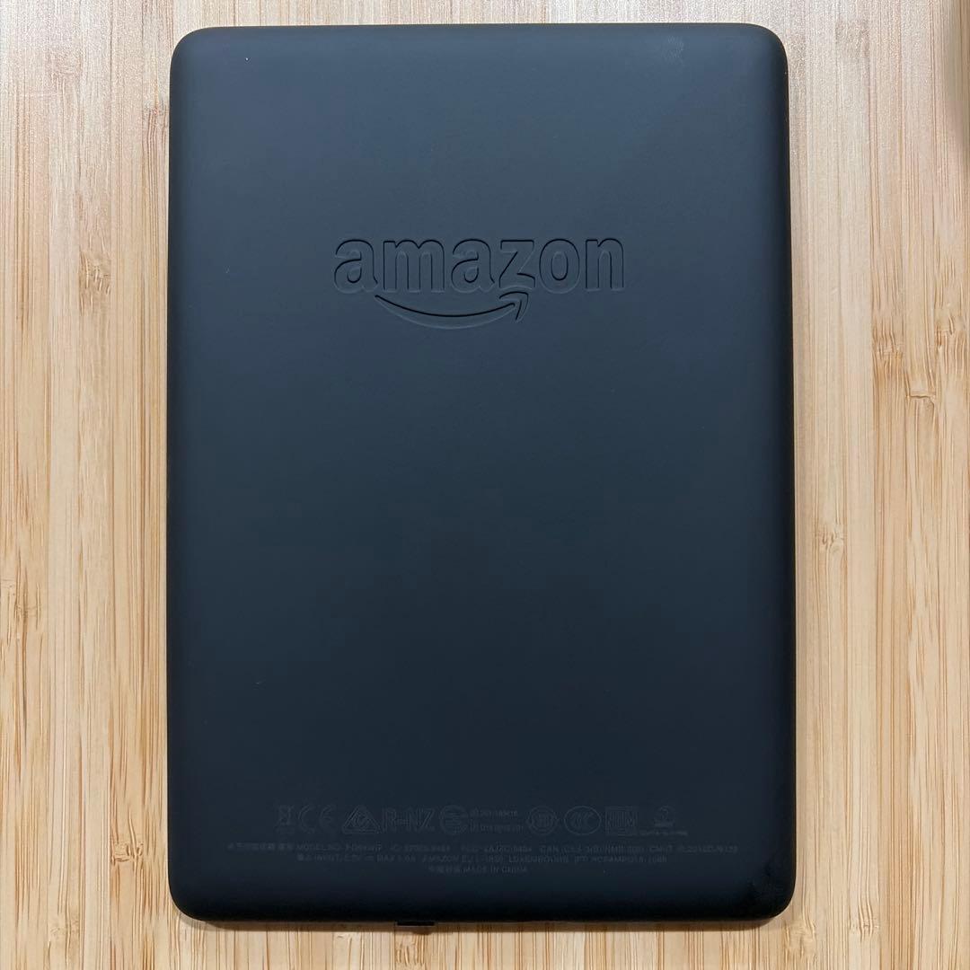 Kindle Paperwhite 第10世代 8GB 本体+カバー付き