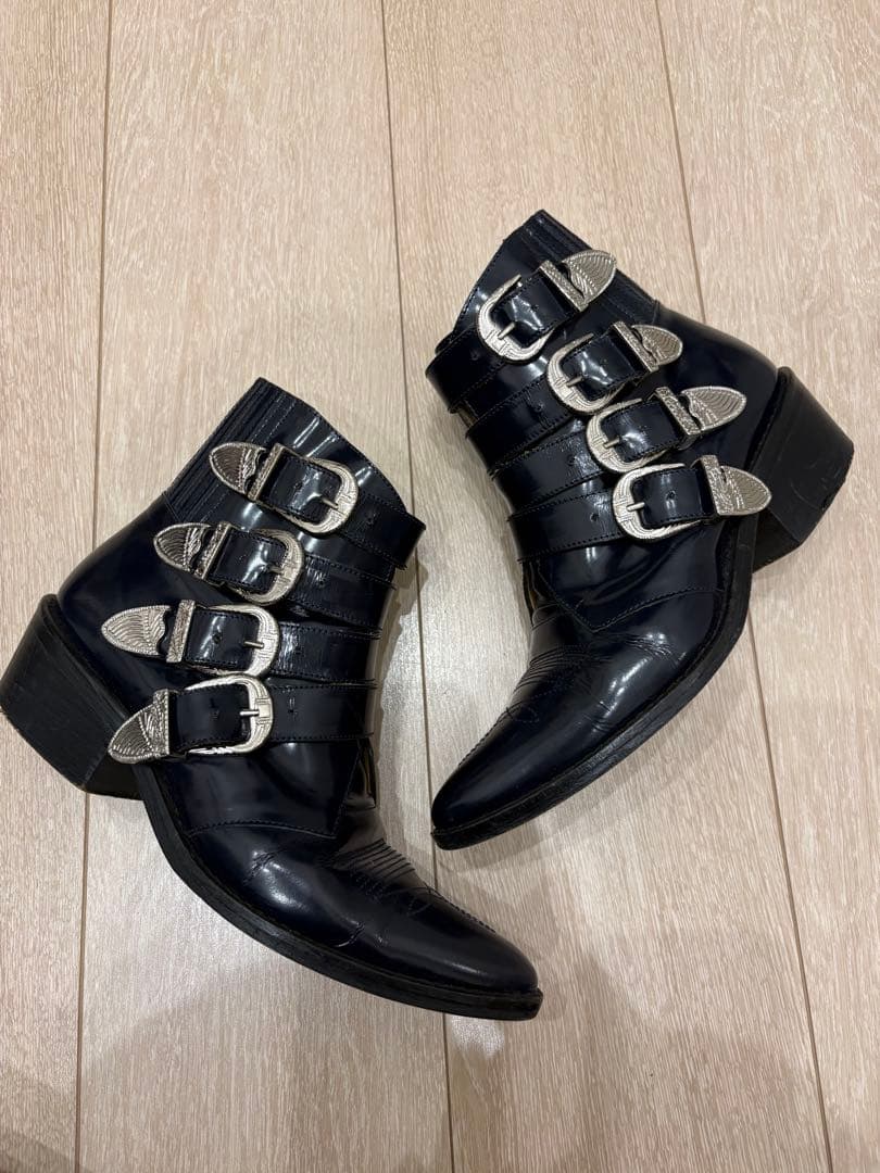 も*も様 TOGAPULLA レザー ショートブーツ バックル付き
