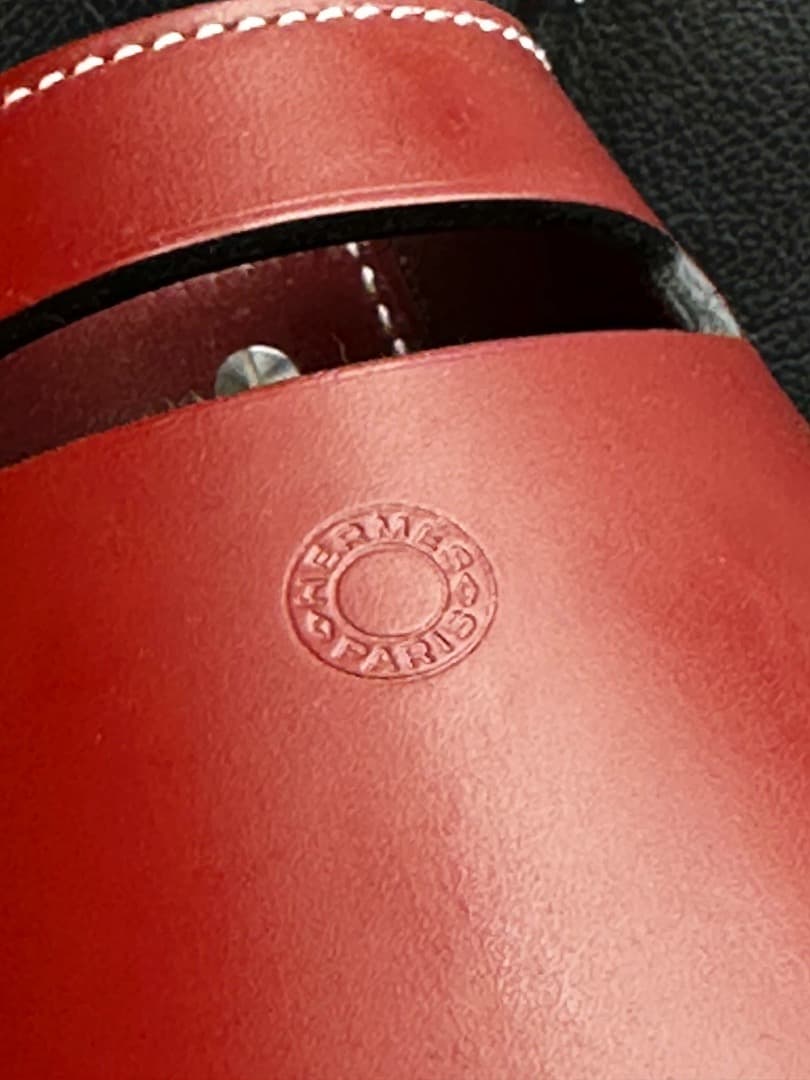 エルメス　HERMES 　レザー　茶色　ブラウン