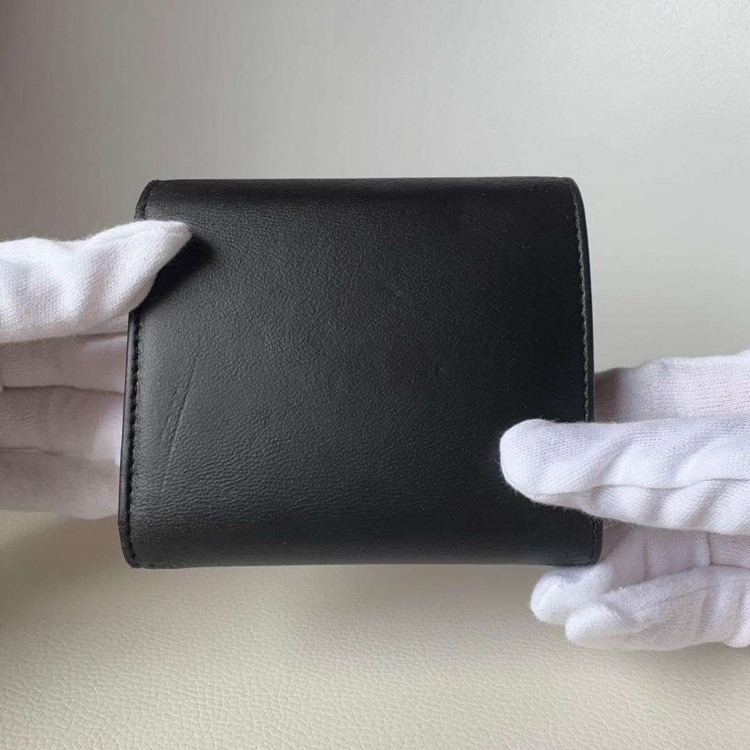 CELINE トリオンフ　財布　シャイニーカーフスキン　ブラック