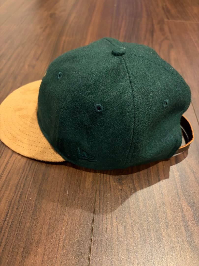 ダークグリーン キャップ エメレオンドレス　ニューエラ