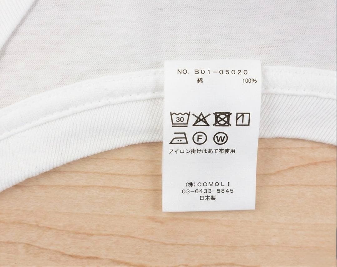 【美品】COMOLI（コモリ）サープラス 半袖Tシャツ