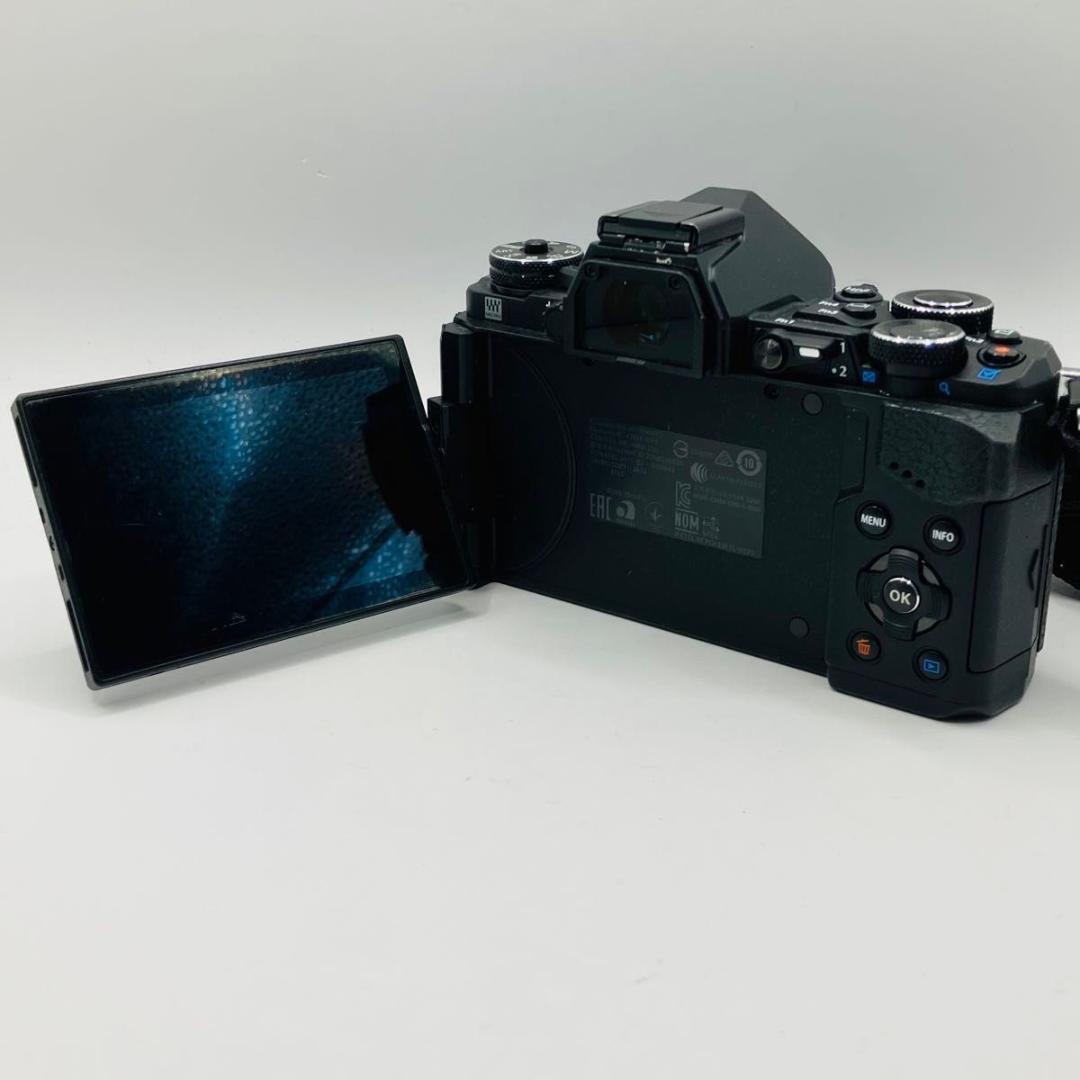 OLYMPUS OM-D E-M5II ブラック ボディ ジャンク バッテリー付