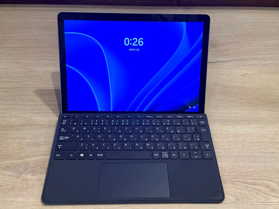 Surface Go 2 純正キーボード付き