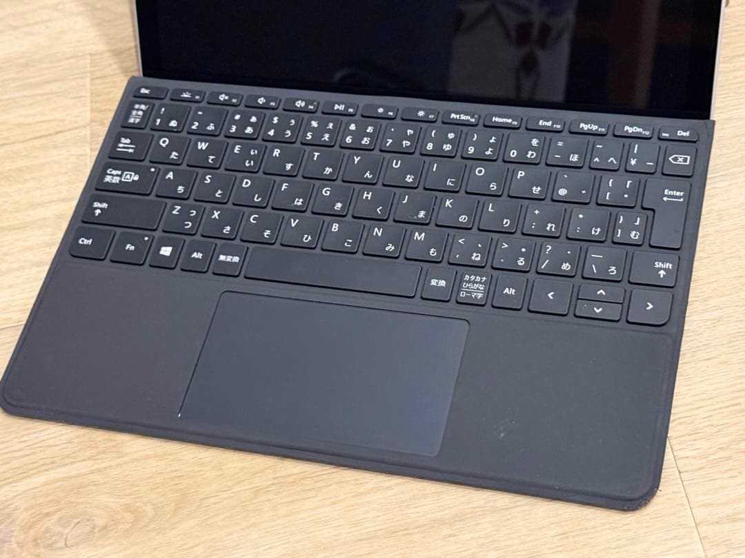 Surface Go 2 純正キーボード付き