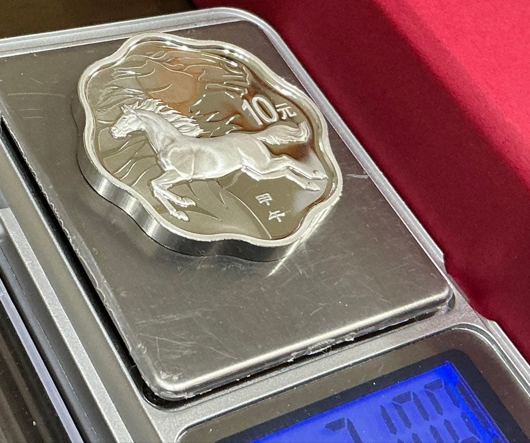 中国 2014年 馬年 銀貨 1オンス 10元保証書・純正ケース付未使用・極美品