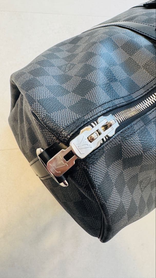 Louis Vuitton ダミエ・グラフィット キーポルバンドリエール50