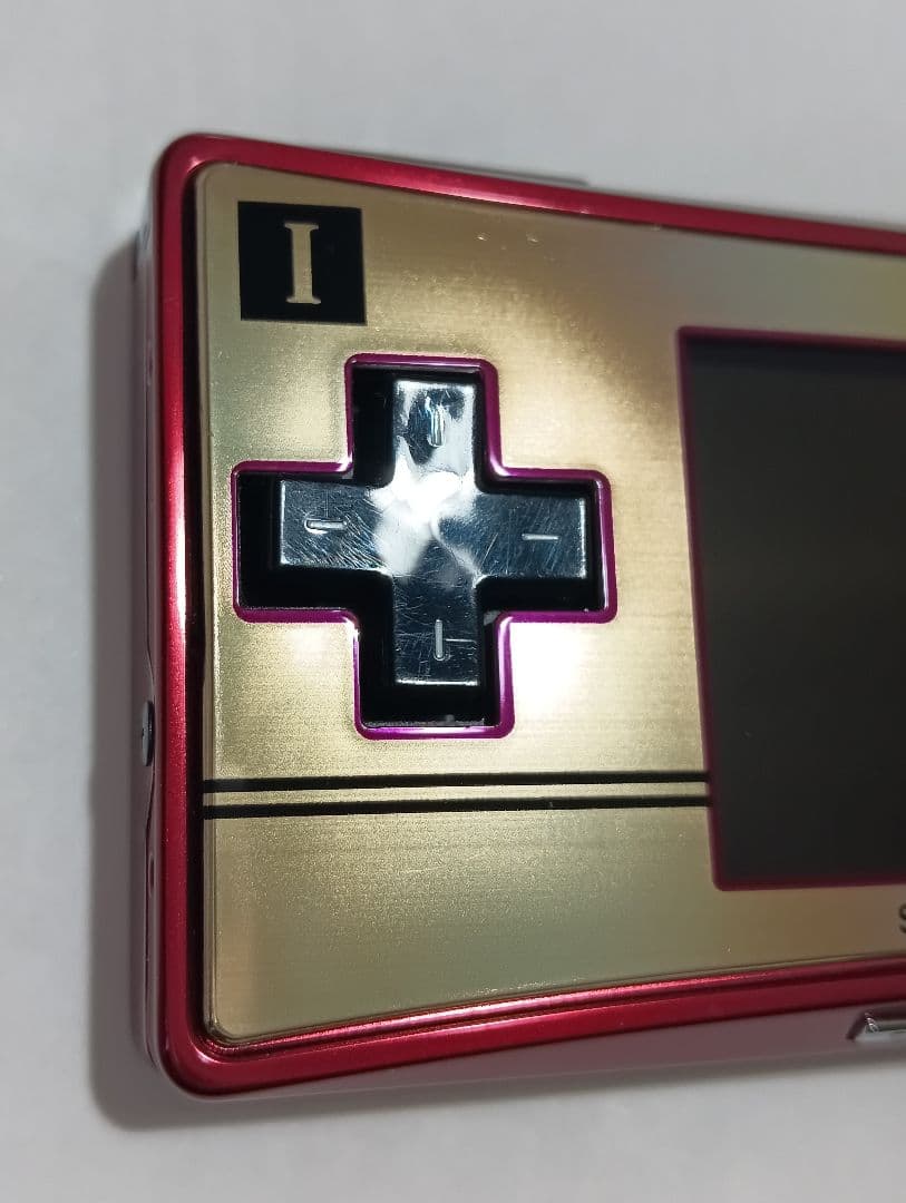 ゲームボーイミクロ ファミコン限定カラー