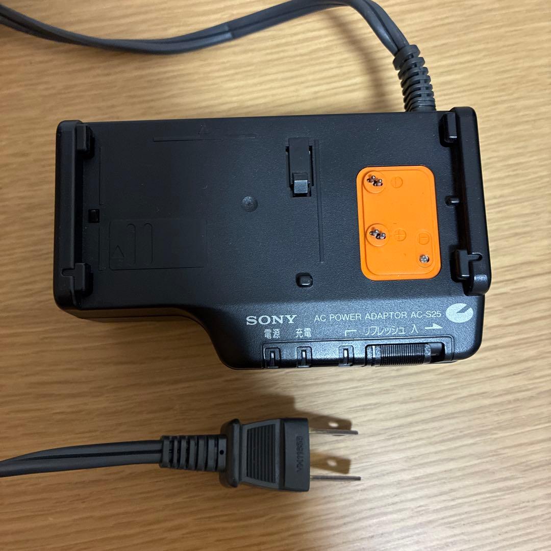ビデオカメラ SONY Handycam video HI8 12x