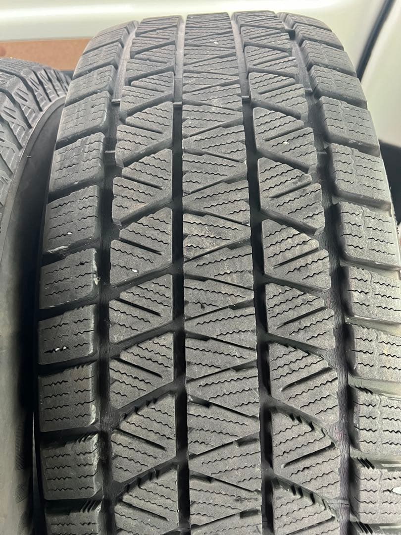 ☆バリ溝☆ブリヂストン ブリザック DM-V3 265/70R17 4本