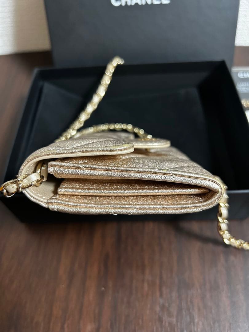 「美品」CHANELミニマトラッセ　コンパクトチェーンウォレット
