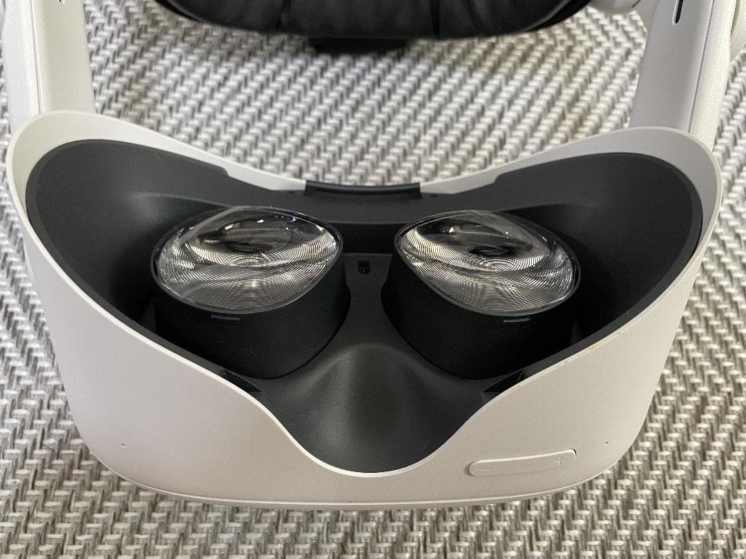  Quest 2 128GB VRヘッドセット + KIWI製アクセサリ