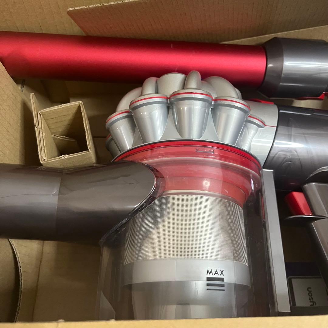 ✨ほぼ新品✨DysonV8 OriginコードレスクリーナーSV25 RD2