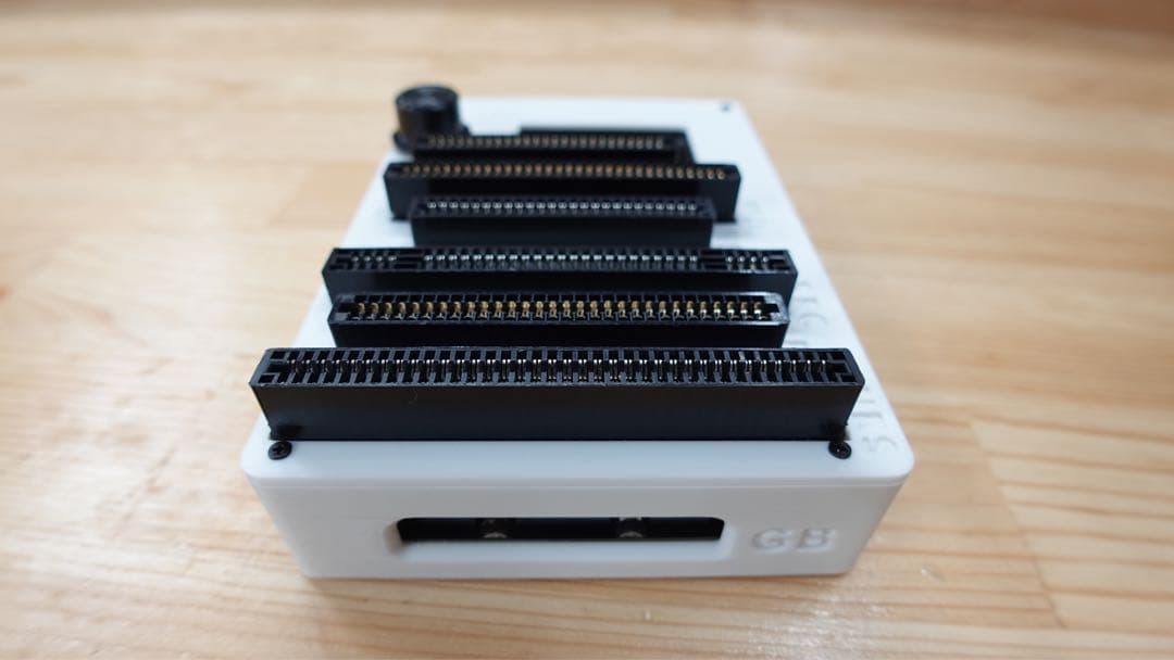 CartridgeReader V5 SA1対応 自動電圧選択【ホワイト】