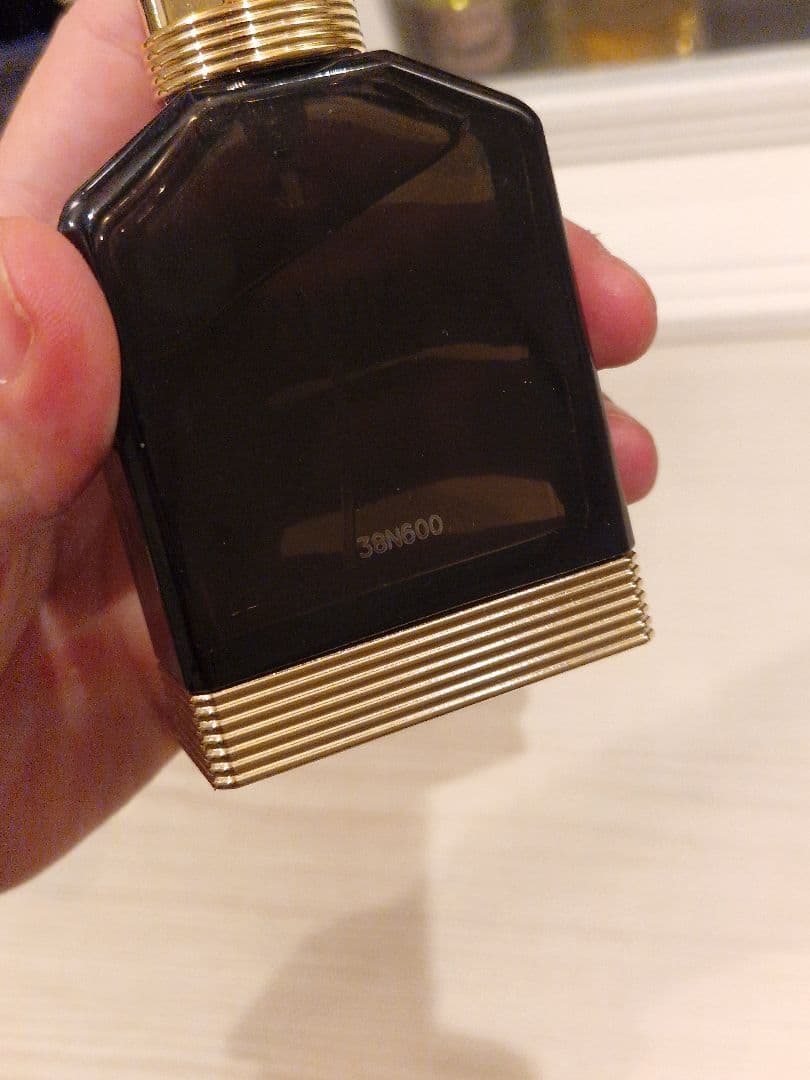 レア物 ARMANI eau de nuit oud ニュイ ウード50ml