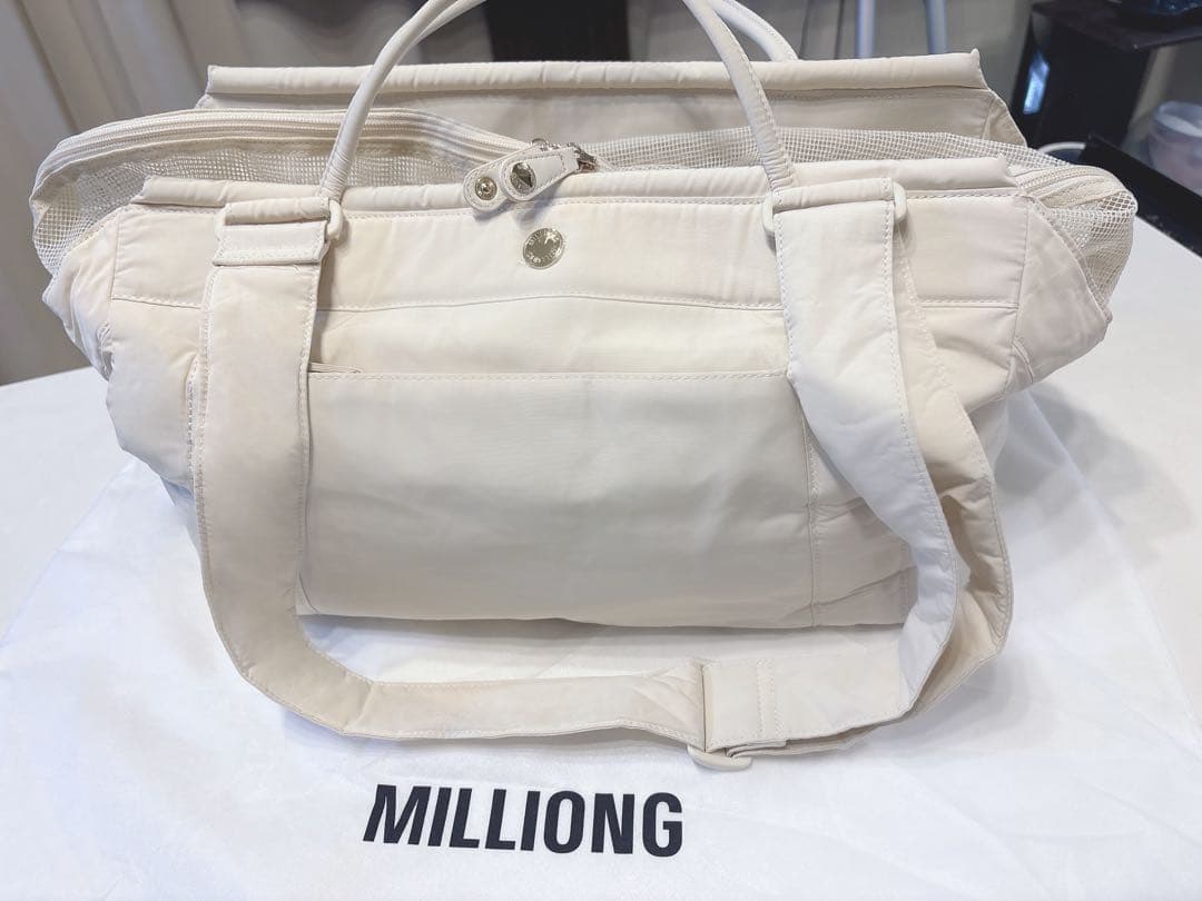 【美品】MILLIONG コットンキャンディバッグ 犬用キャリー バニラクリーム