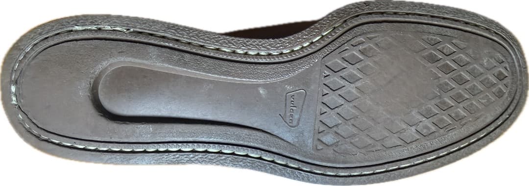 RUSSELL MOCCASINラッセル キャンプモカシン・ハンドメイドUSA