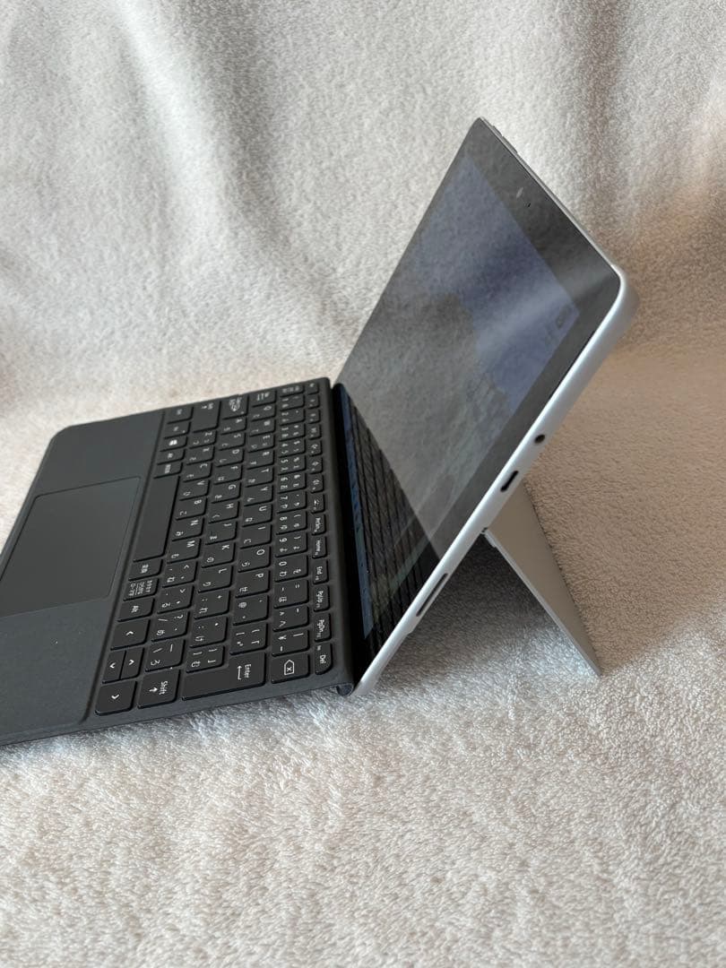 Windowsタブレット本体 Microsoft Surface Go 1.6GHZ 4GB 64GB