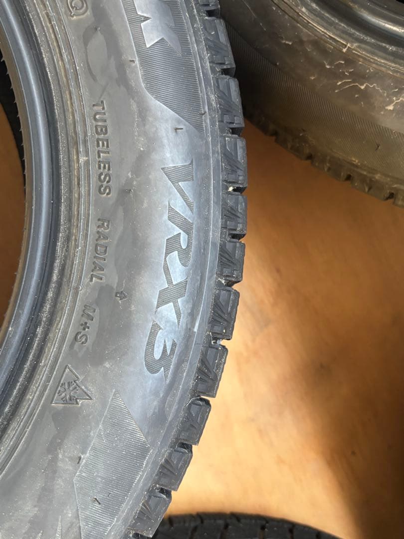 BLIZZAK 195/55R15 スタッドレスタイヤ 4本セット